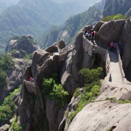 Way dwon from Lotus peak